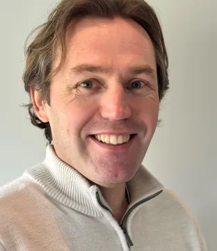 Hessel Wezelenburg